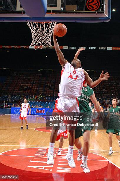 Danilo Gallinari of Armani Jeans Milano in action during the Euroleague Basketball Game 3 between Armani Jeans Milano and Unicaja at the Dachtforum...