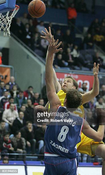 Mottola Hanno of Aris TT Bank and Zoric Luka of Cibona in action during the Euroleague Basketball Game 10 between Cibona Zagreb and Aris TT Bank at...