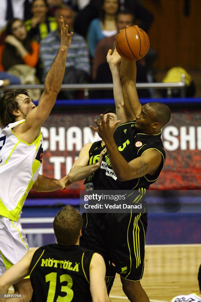 Euroleague Basketball - Top 16 Game 4 - Fenerbahce Ulker Istanbul v Aris TT Bank