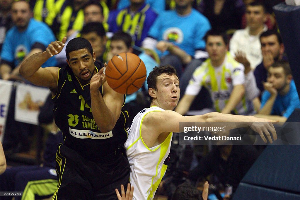 Euroleague Basketball - Top 16 Game 4 - Fenerbahce Ulker Istanbul v Aris TT Bank