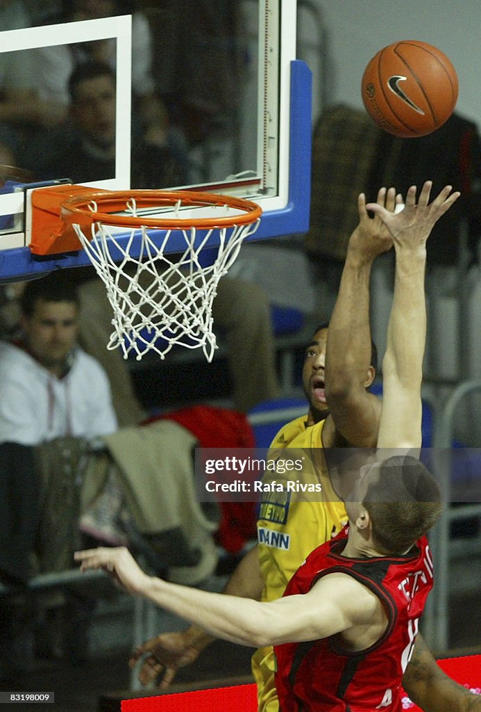 Euroleague Basketball - Top 16, Game 5 - Tau Ceramica v Aris TT Bank