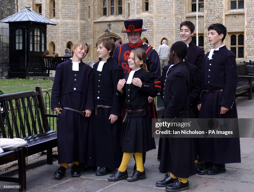 REQUEST FOR BRIGHTON ARGUS. Yeoman Warder Chris Skaife guides pupils of Christ's Hospital School, Brighton, during a visit to th
