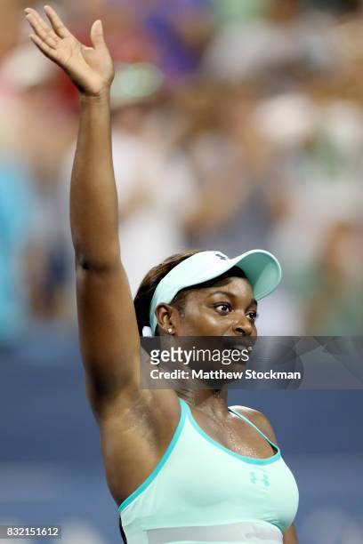 Sloane Steohens acknowledges the crowd after defeating Lucie Safarova of Czech Republic during day 4 of the Western & Southern Open at the Lindner...