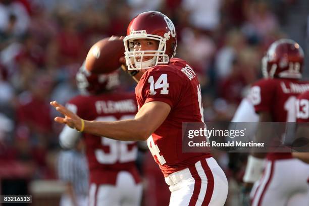 Quarterback Sam Bradford of the Oklahoma Sooners during play against the TCU Horned Frogs at Oklahoma Memorial Stadium on September 27, 2008 in...