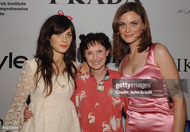 Zooey Deschanel, Mary Jo Deschanel and Emily Deschanel