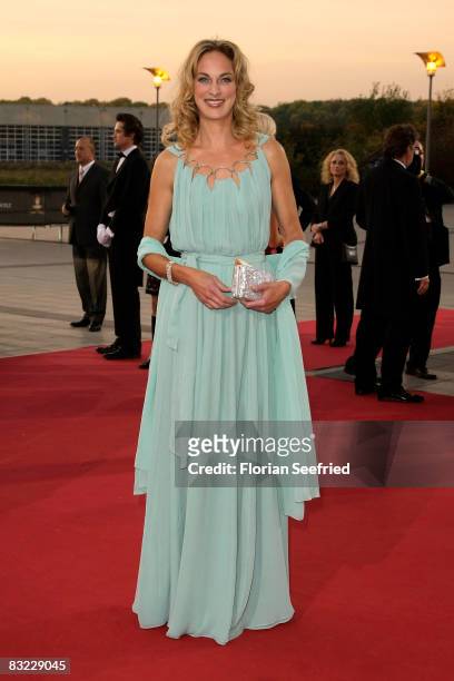 Actress Sophie von Kessel arrives for the German TV Award 2008 at the Coloneum on October 11, 2008 in Cologne, Germany.