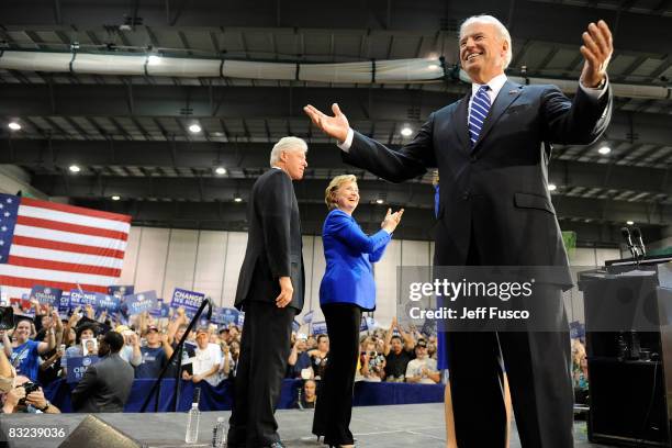 Former US President Bill Clinton, U.S. Sen. Hillary Clinton and Democratic vice presidential candidate U.S. Senator Joe Biden greets supporters at a...