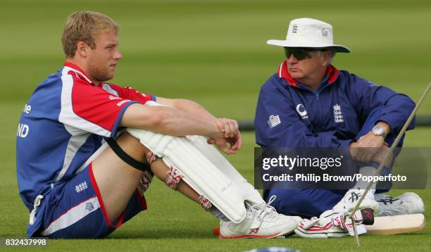 England captain Andrew Flintoff talks with team coach Duncan Fletcher during a training session before the 3rd Test match between England and Sri...