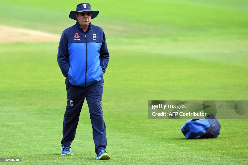 CRICKET-TEST-ENG-WIS
