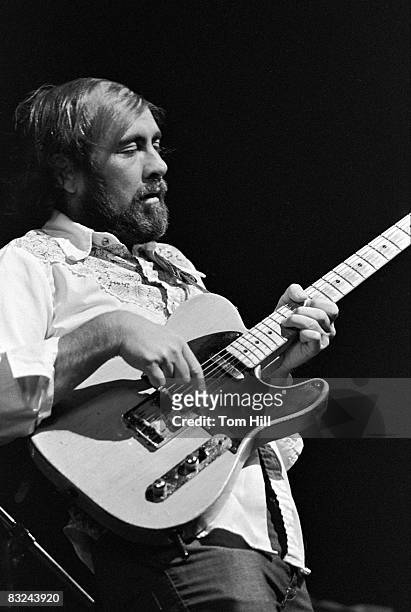 Guitarist Roy Buchanan performs at Alex Cooley's Electric Ballroom on June 13, 1975 in Atlanta, Georgia.