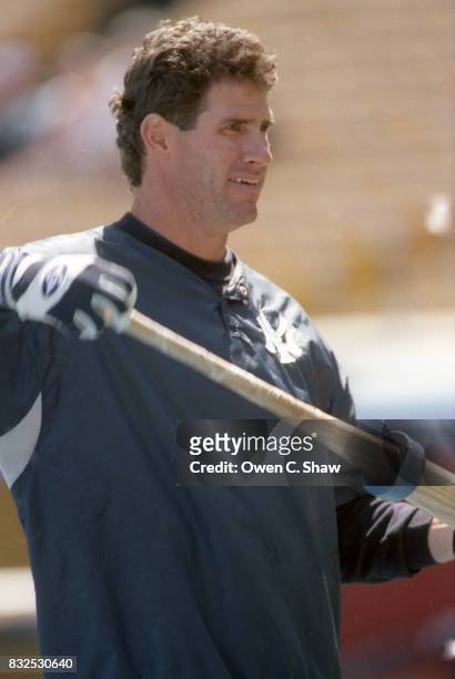 Paul O'Neill of the New York Yankees prepares to take BP against the Los Angeles Dodgers in a pre season game at Dodger Stadium circa 1999 in Los...