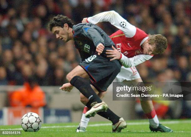 Moscow's Yuri Zhirkov and Arsenal's Alexander Hleb.