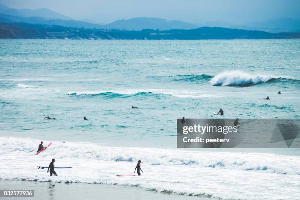在比亞里茨，法國衝浪 - biarritz 個照片及圖片檔