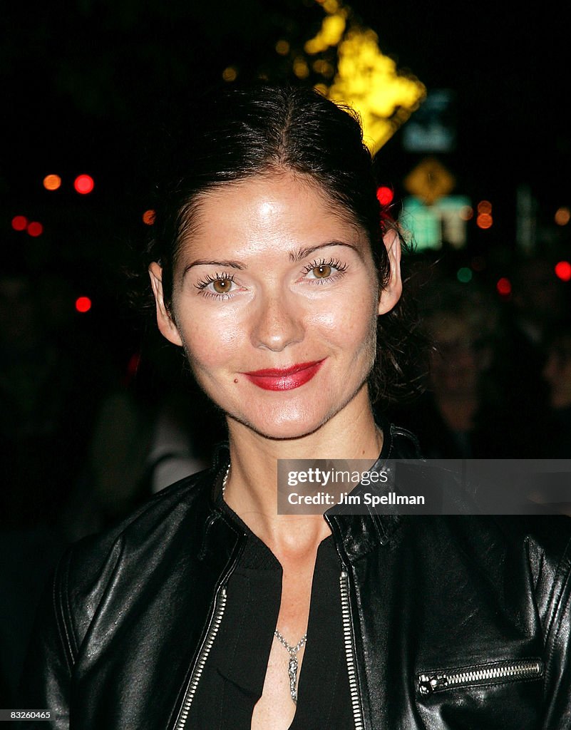 The Cinema Society and Lancome Host a Screening of "Rachel Getting Married" - Outside Arrivals