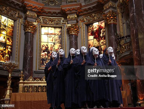 General view of the dress rehearsal for the play "Jedermann" by author Hugo von Hoffmannsthal at the Berlin Cathedral on October 14, 2008 in Berlin,...