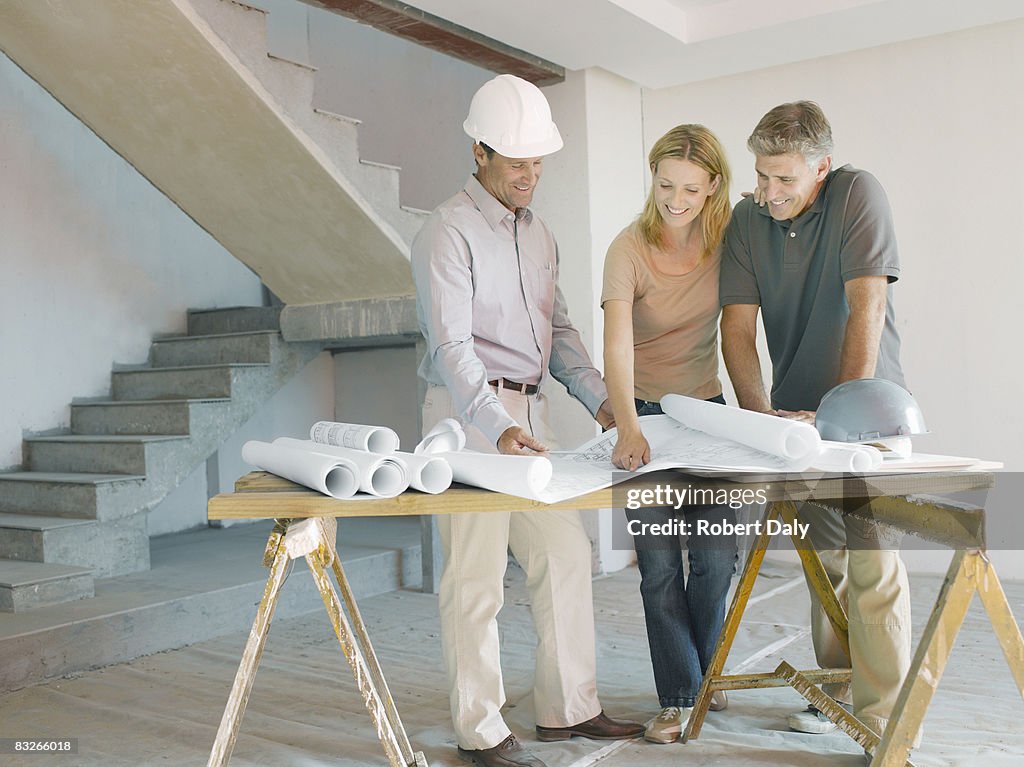 Construcción Capataz explicar blueprints a emparejar