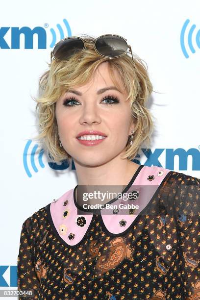 Singer-songwriter Carly Rae Jepsen visits SiriusXM Studios on August 16, 2017 in New York City.