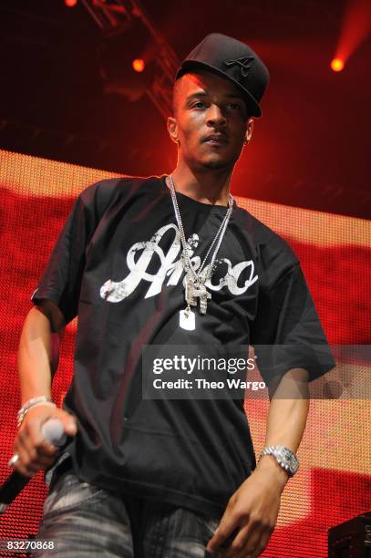 T Roll The Rapper Circus (Rapper) Photos and Premium High Res Pictures - Getty Images