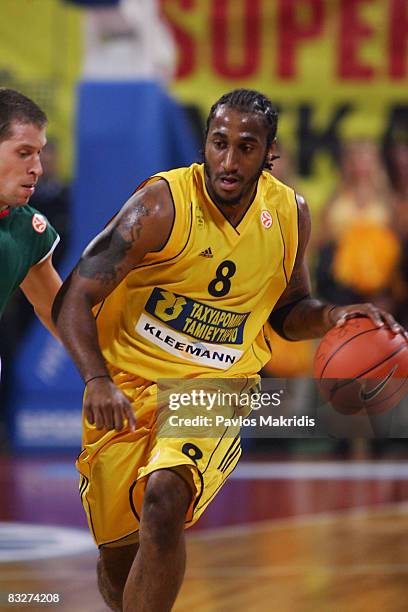 Bracey Wright of Aris TT Bank in action during the Euroleague Basketball Game 1 between Aris TT Bank and Unicaja at the Palais Des Sports on October...