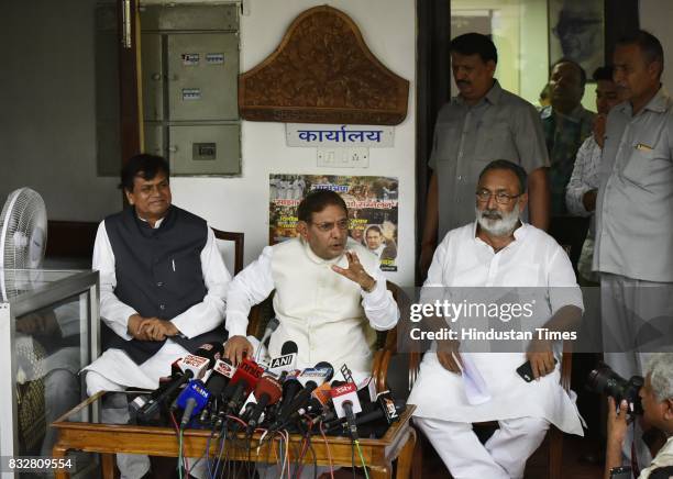 Sharad Yadav with Ali Anwar during a press conference at his residence on August 16, 2017 in New Delhi, India. Veteran leader Sharad Yadav will stage...