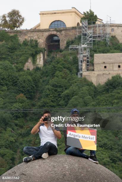 Election campaign for the parliamentary elections 2017 - Federal Chancellor Angela Merkel in Koblenz. Young listeners, below the fortress...