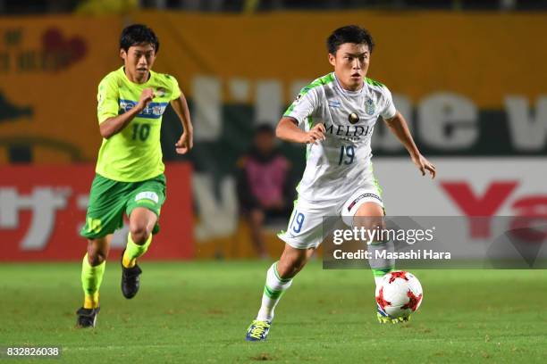 Genta Omotehara of Shonan Bellmare in action during the J.League J2 match between JEF United Chiba and Shonan Bellmare at Fukuda Denshi Arena on...