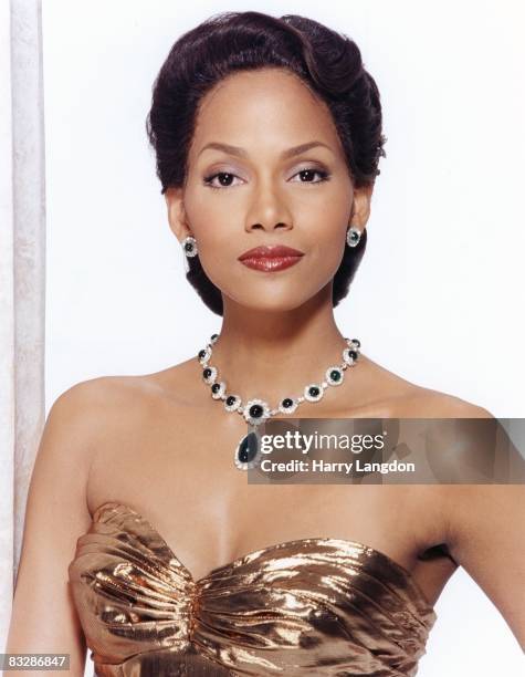 Actress Halle Berry poses as Dorothy Dandridge for a publicity session to promote her HBO movie on February 2, 1999 in Los Angeles, California.