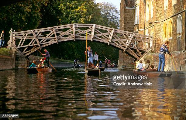 mathematical bridge and punts on river cam - queen's college stock pictures, royalty-free photos & images