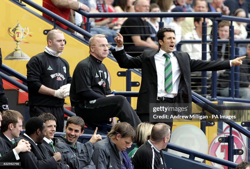 Soccer - Tennant's Scottish Cup - Semi-final - Hibernian v Dunfermline Athletic - Hampden Park