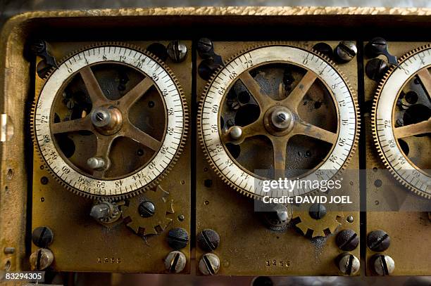Bank Vault Safe Timer Chart.pdf 78 Bank Vault Dial Stock Photos, High-Res Pictures, and Images - Getty ...