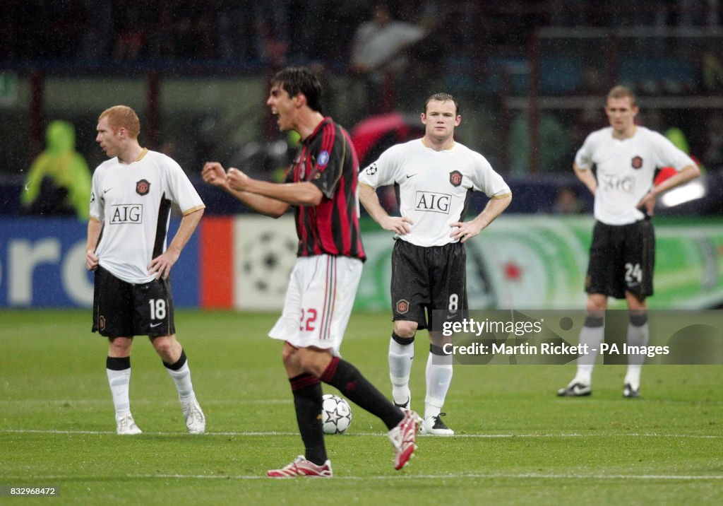 Soccer - UEFA Champions League - Semi-Final - Second Leg - AC Milan v Manchester United - Giuseppe Meazza