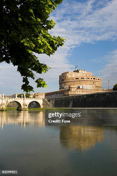 tiber river - sant angelo stockfoto's en -beelden