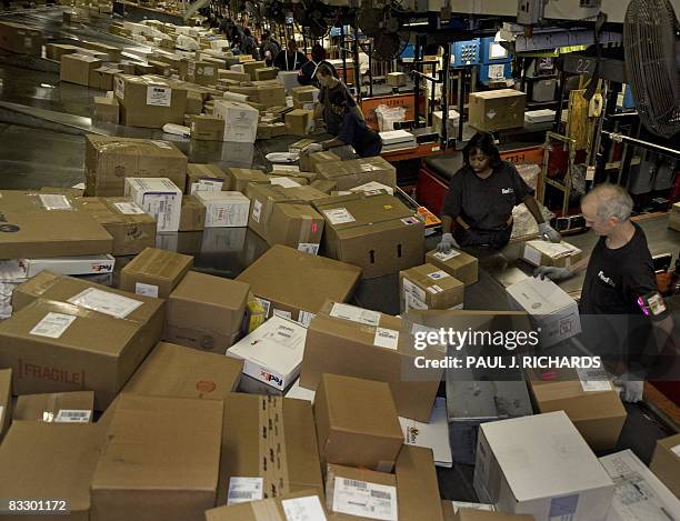 Falling Sorter Sorters Photos and Premium High Res Pictures - Getty Images
