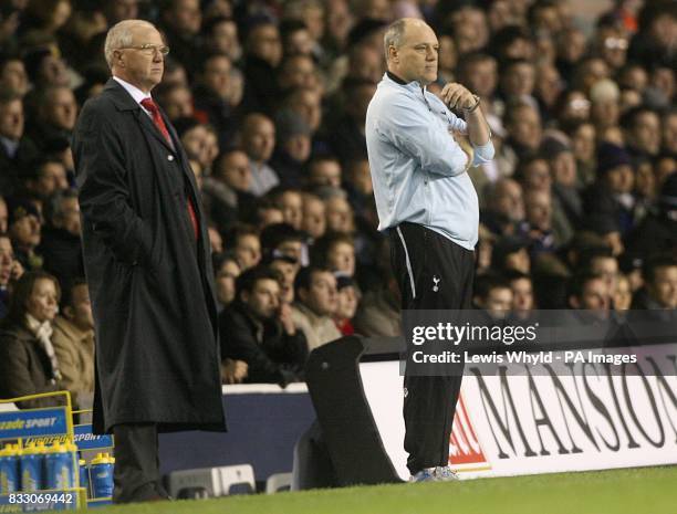 Martin Jol, Tottenham Hotspur manager and Les Reed, Charlton Athletic manager