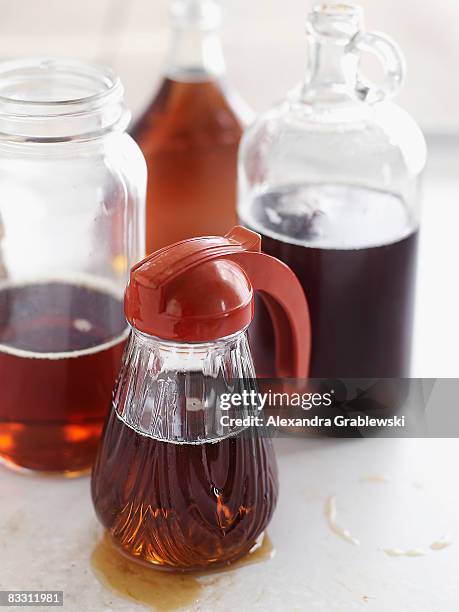 fresh vermont maple syrup - maple syrup stock pictures, royalty-free photos & images
