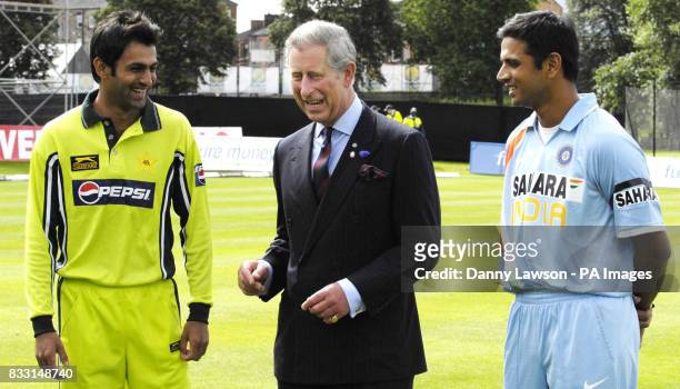 The Prince of Wales meets Pakistan cricket captain Shoaib Malik and Indian captain Rahul Dravid , ahead of the Future Friendship Cup cricket match...