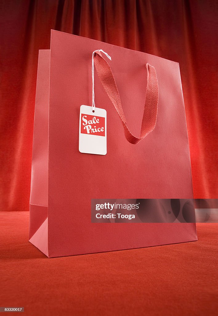 Sopping bag with sale tag