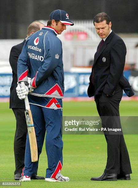 England's captain Michael Vaughan with umpire Simon Taufel inspect the pitch before the Second npower Test match at Trent Bridge, Nottingham.