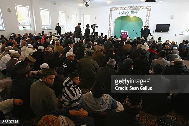 Ahmadiyya Muslims from all over Germany assemble in the Khadija mosque to listen to His Holiness Hazrat Mirza Masroor Ahmad, 5th Khalif and world...
