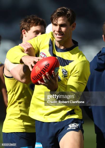 Tom Hawkins of the Cats controls the ball during a Geelong Cats AFL training session at Simonds Stadium on August 17, 2017 in Geelong, Australia.