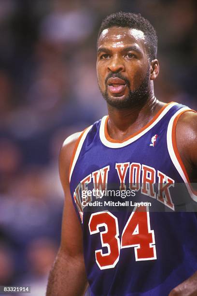 Charles Oakley of the New York Knickerbockers dribbles up court during a NBA basketball game against the Washington Bullets on February 2, 1994 at...