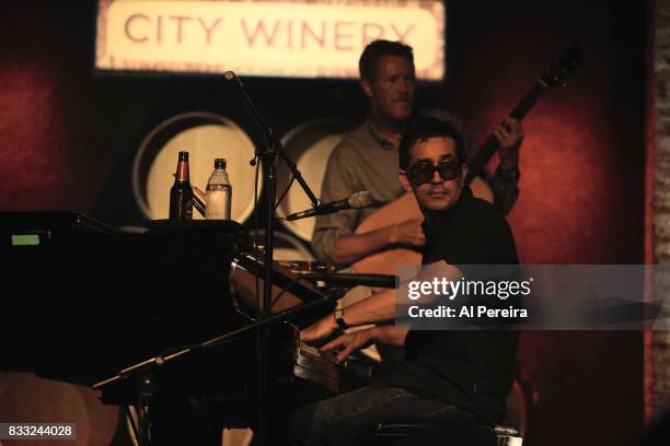 Croce performs with Robbie Fulks at City Winery on August 16, 2017 in New York City.