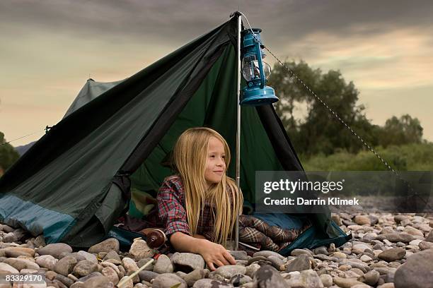 girl lying in tent - endast flickor bildbanksfoton och bilder