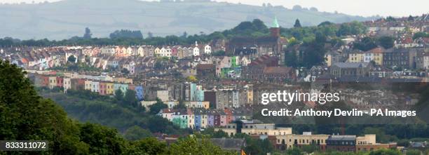 General view of colourful houses on the Bristol skyline. PRESS ASSOCIATION Photo, Tuesday 07 August, 2007. Photo credit should read: Anthony Devlin/PA