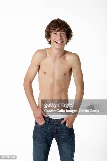 Perezoso Jugar con Virgen Chicos Adolescentes Sin Camisa Fotografías e imágenes de stock - Getty  Images