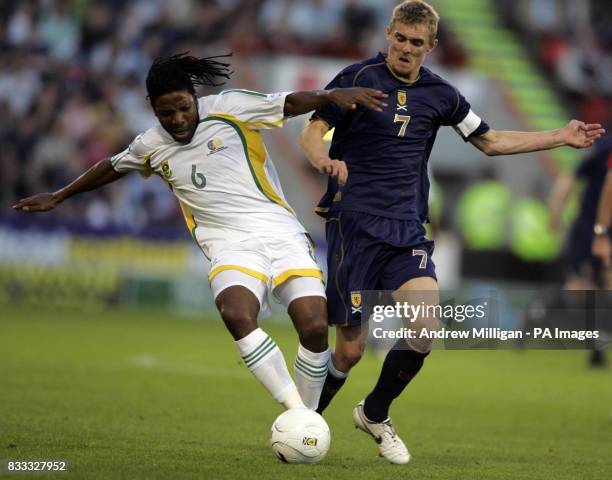 Scotland's Darren Fletcher challenges South Africa's Macbeth Sibaya during the International Friendly at Pittodrie Stadium, Aberdeen.