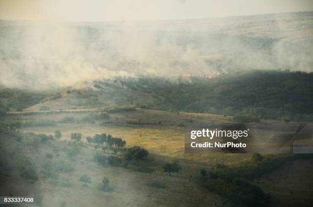 Fire destroyed near 2000 acres between the villages of Sakartsi and Matochina, which are located along the Bulgarian-Turkish border fence and 270...