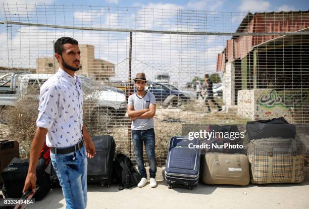 Palestinians waiting to cross the Rafah Border crossing , in Rafah in the southern Gaza Strip, on August 16, 2017.