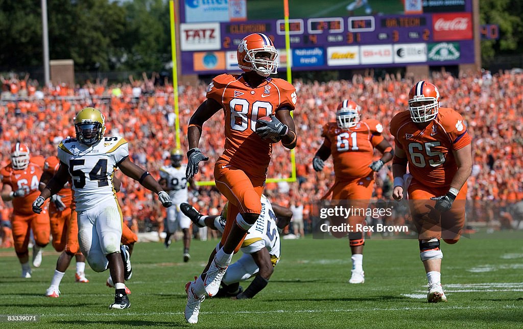 Georgia Tech Yellow Jackets v Clemson Tigers