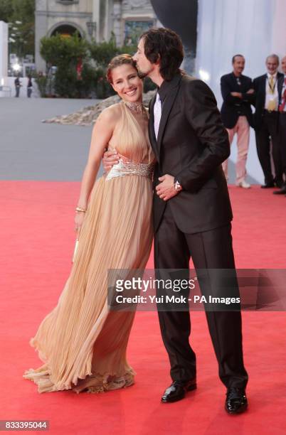 Adrien Brody and his girlfriend Elsa Pataky arrive for the premiere of the film 'The Darjeeling Limited', at the Venice Film Festival in Italy.
